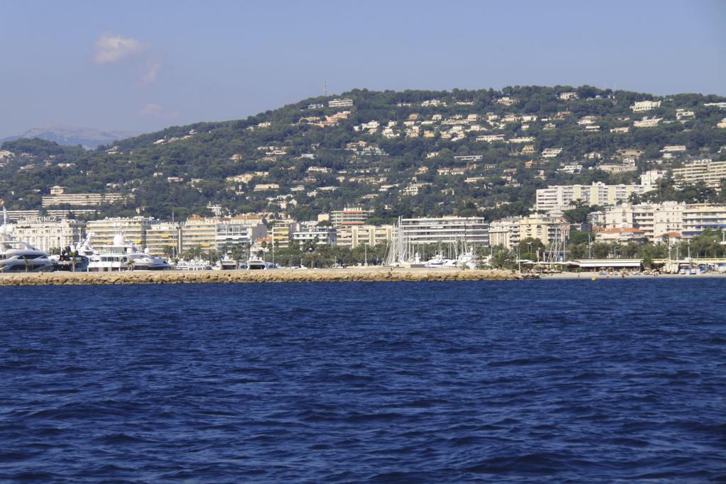 Croisette 81 Cannes Quarto foto